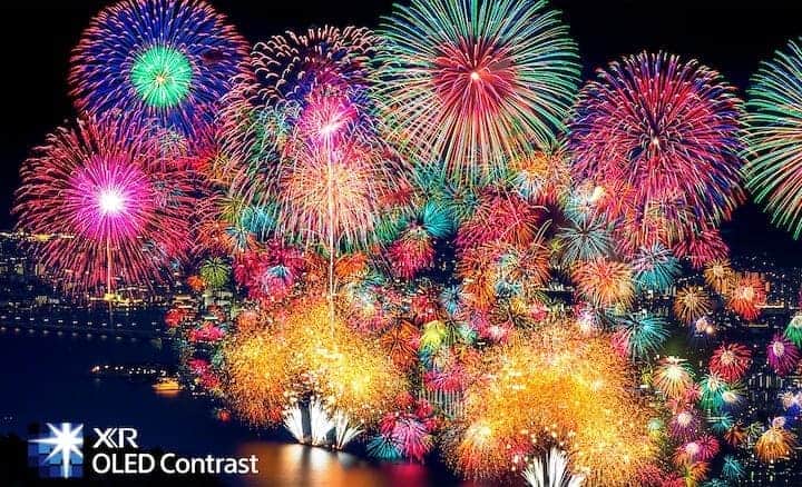 fireworks-oled-contrast